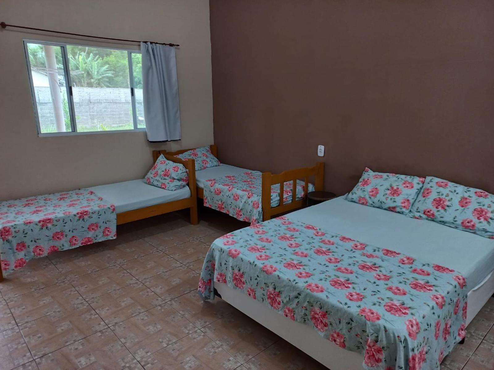 Locacao P Final De Semana Mourada Terrea Hotel คารากัวตาตูบา ภายนอก รูปภาพ